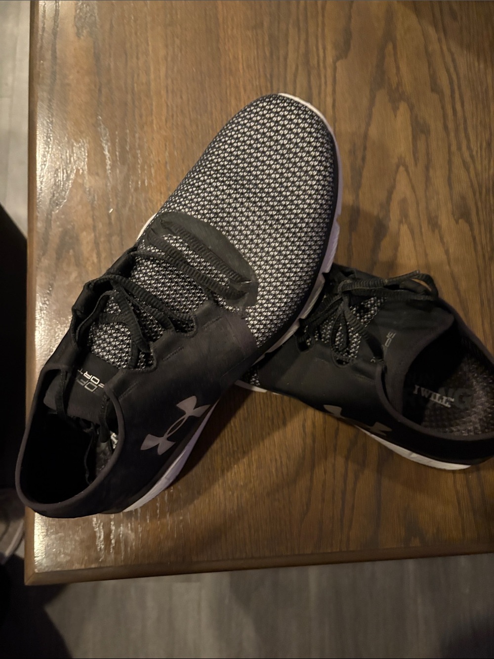 Under Armour Men's Black and White Knit Training Sneakers
